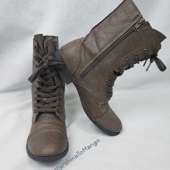 womens Arizona Boots - Picture 1 of 3